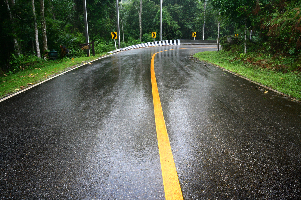 wet pavement car accident - auto accident lawyer orlando fl